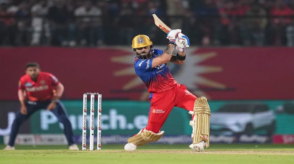 Top 10 Players With Most runs in a series For Indian Premier League