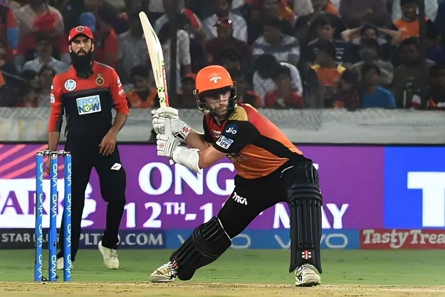 Top 10 Players With Most runs in a series For Indian Premier League