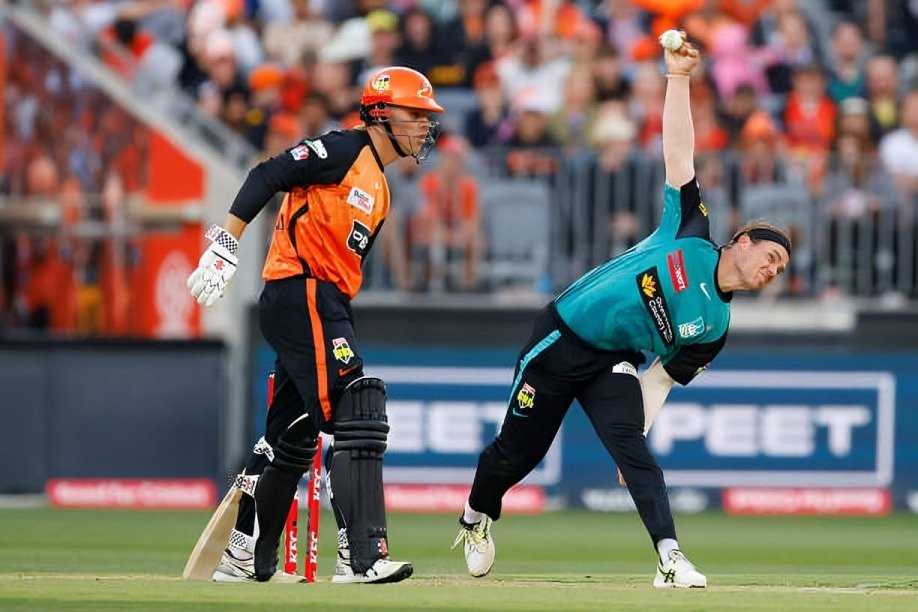 Top 10 Bowlers With The Best economy rates For BBL