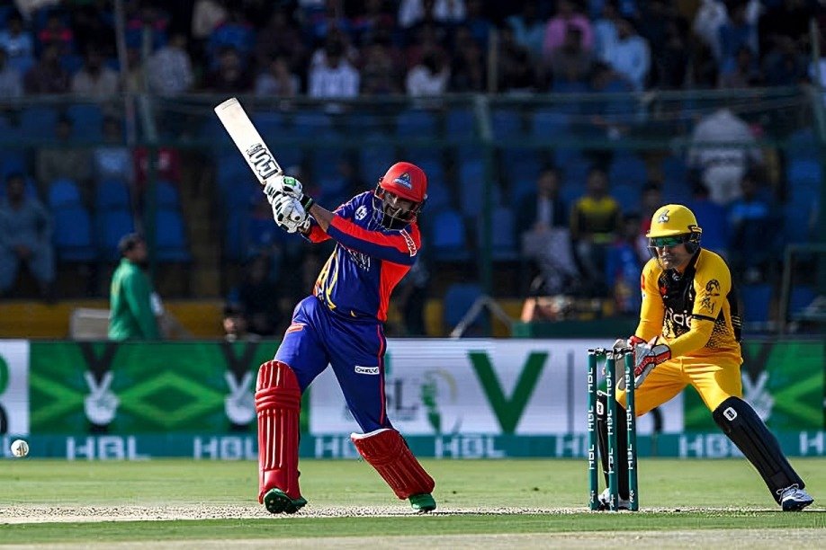 Top 10 Players With The Most Runs in PSL 8 Top 10 Players With The Most Runs in PSL
