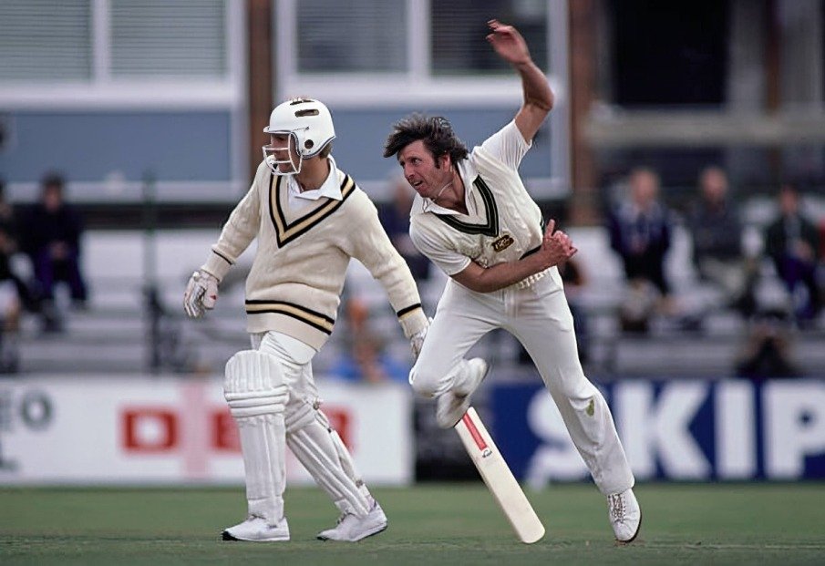 Top 5 Best Fastest Bowlers in Cricket History 6 Top 5 Best Fastest Bowlers in Cricket History - Sports Samrath