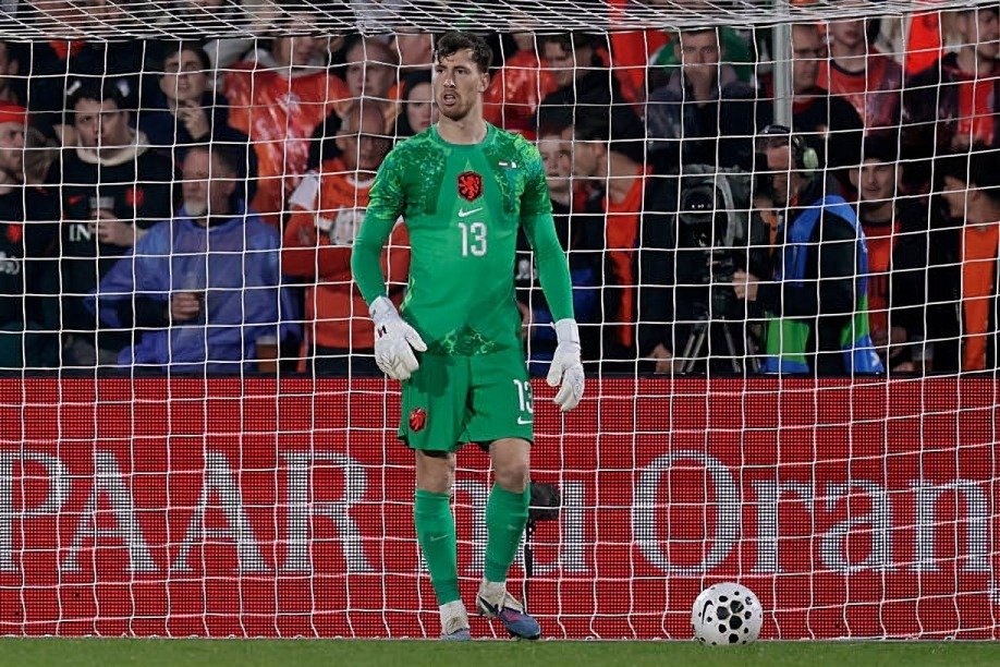 Top 5 Highest Scoring Goalkeepers in FPL 2025/26 Season 5 Top 5 Highest Scoring Goalkeepers in FPL 2025/26 Season - Sports Samrath