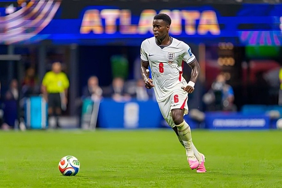 Top 5 Highest Scoring FPL Defenders in 2025/26 - Sports Samrath